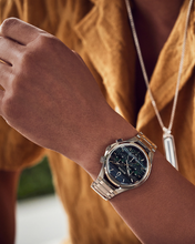 Load image into Gallery viewer, Bulova Men's CURV Green Dial