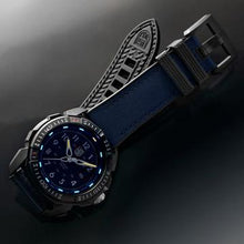 Load image into Gallery viewer, Luminox Men's ICE-SAR Arctic Navy Swiss Dive Watch 1003.ICE