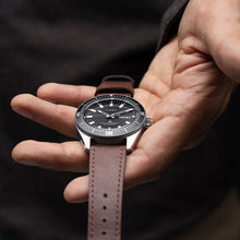 Load image into Gallery viewer, Timex Men's Waterbury Dive Automatic 40mm TW2V24800ZV Watch