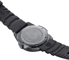 Load image into Gallery viewer, Luminox Pacific Diver 3121.BO Sea Series Mens Black Watch