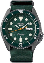Load image into Gallery viewer, Seiko SRPD77 Seiko 5 Sports Men&#39;s Watch Green 42.5mm Stainless Steel
